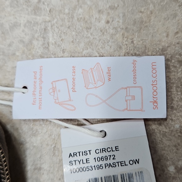 Sakroots Artist Circle Large Smartphone Crossbody - Picture 5 of 5
